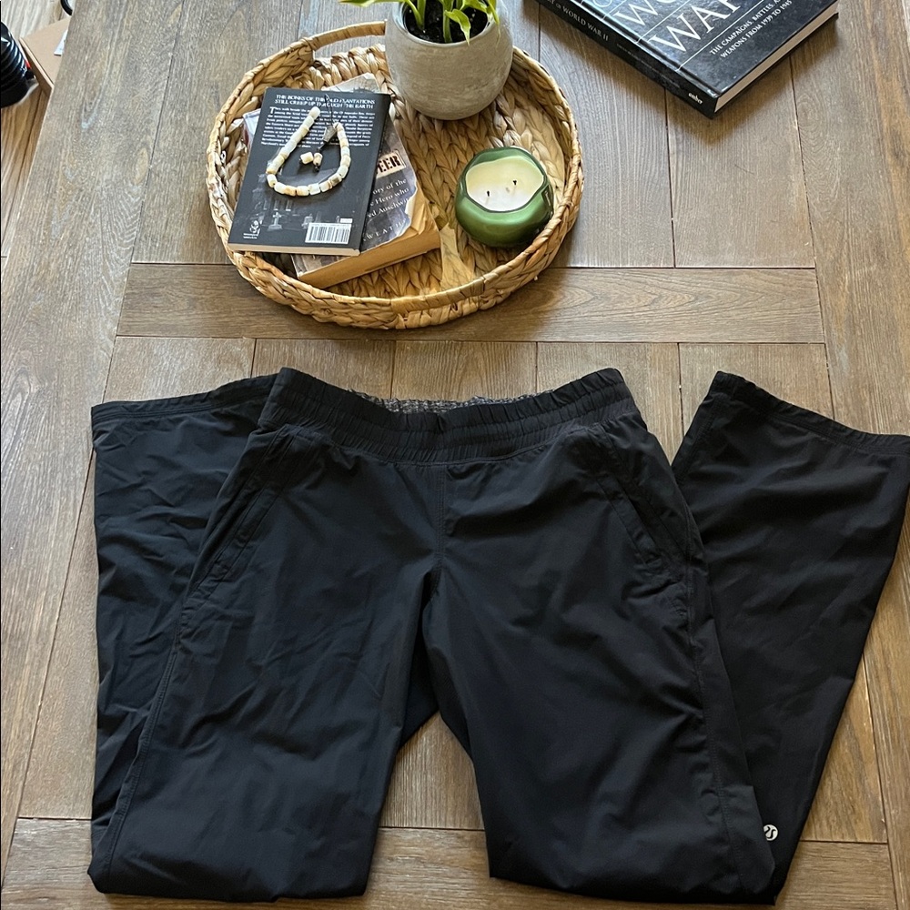 Lululemon Run: Dog Runner, Black Lined Track Style Pant. Size 6